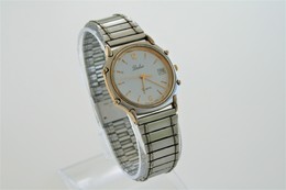Watches : DULUX SWISS QUARTZ -  - Nr. 18300- Original  - Running - Worn Condition - Relojes Modernos