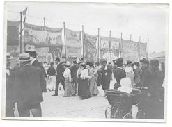 FETE FORAINE  Ancienne Photographie ATTRACTIONS FORAINES BELLE ANIMATION Vers 1900-1910 - Circo