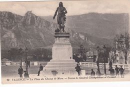 Cp , 26 , VALENCE , La Place Du Champ De Mars , Statue Du Général Championnet Er Crussol - Valence