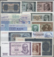 04513 Deutschland - DDR: Riesiges Lot Mit 68 Banknoten Und Schecks Der DDR Von 1948 Bis 1975, Dabei Unter Anderem 5, 10 - Other & Unclassified