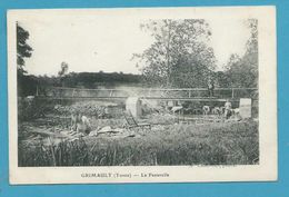 CPA Lavandières Laveuses Blanchisseuses - La Passerelle GRIMAULT 89 - Otros & Sin Clasificación