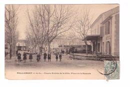 13 Mallemort Cours Entrée De La Ville Place De La Bascule Cpa Animée Hotel Enfants - Mallemort