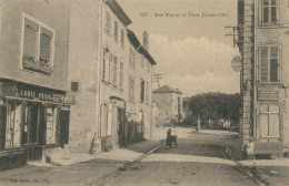 57 VIC SUR SEILLE  / Rue Meyner Et Place Jeanne D'Arc Magasin Louis Penin /  CARTE RARE édit Penin - Vic Sur Seille