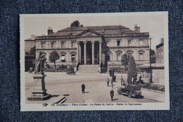 LIMOGES - Place D'AISNE - Limoges