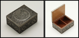 Boîte En étain à Fin Décor Sur L'ensemble, Intérieur Palissandre, 2 Comp., 67x54x30mm. - TB - Stamp Boxes
