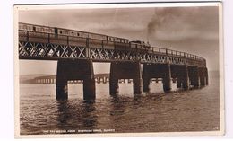 UK2753      DUNDEE : The Tay Bridge From Riverside Drive - Angus