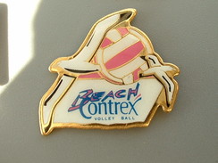 PIN'S  VOLLEYBALL - BEACH CONTREX - BALLON ROSE - Volleybal
