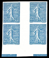 (*) N°132c, 25c Bleu, Bloc De Quatre Non Dentelé Bas De Feuille Avec Interpanneau. SUP (signé Brun/certificat)  Cote: 50 - Neufs