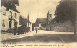 MIREBEAU SUR BEZE ... PLACE DES MARRONNIERS ET EGLISE - Mirebeau