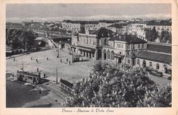 06521 "TORINO - STAZIONE DI PORTA SUSA"  ANIMATA, TRAMWAY, AUTO '30.  CART  SPED 1939 - Autres Monuments, édifices