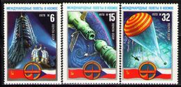 USSR Russia 1978 Soviet Czechoslovak Space Programme Flight Spacemen Intercosmos Flags Stamps MNH SG 4746-48 Mi 4704-06 - Francobolli