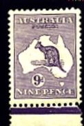 AUSTRALIA - 1913  KANGAROO  9 D.  1st  WATERMARK   MINT NH  SG10 - Ungebraucht