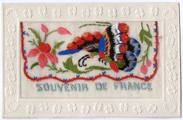 CPA 2052 - MILITARIA - Carte Brodée Militaire - Guerre 1914 - 18 - Souvenir De France - Fleur & Papillon - Bestickt