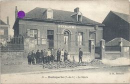 PAS DE CALAIS - 62 - MAZINGARBE -  La Mairie - Nombreux Enfants - Isbergues