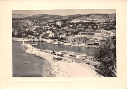 13-CASSIS- LA PLAGE ET LE CASINO - Cassis