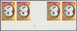 ** Thematik: Frieden / Peace: 1996, UN New York. Imperforate Vertical Gutter Pair With One Additional Stamp At Each End  - Non Classés