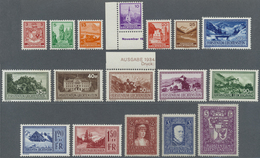 ** Liechtenstein: 1933 - 1935, Freimarken: Landschaften Und Fürstenpaar, 17 Werte Aus Zwei Kompletten Postfrische - Lettres & Documents