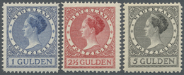 ** Niederlande: 1926 - 1927, Freimarken: Königin Wilhelmina, Kompletter Luxus-Satz Von Drei Werten, Für 2½ G Und - Covers & Documents