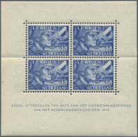 ** Niederlande: 1942, Legion-Blockpaar Postfrisch Block 1 Links Oben Büge Im Rand Ausserhalb Der Marken, Block 2 - Covers & Documents