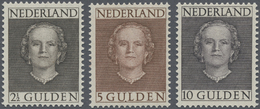 ** Niederlande: 1949, Freimarken: Königin Juliana Höchstwerte 2 1/2 - 10 Gulden, 3 Werte Einwandfrei Postfrisch, - Covers & Documents