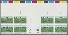 ** Vereinte Nationen - Wien: 1984. Zwischensteg-Oberrand-Block Mit 2 Ungezähnten 4er-Blöcken Für Den 3.50s Wert D - Unused Stamps