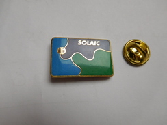 Superbe Pin's En EGF , Solaic , Puce Pour Télécarte , Collection , France Télécom - France Telecom