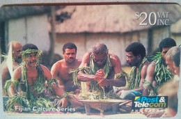 07FJE Fiji Culture $20 - Fidji