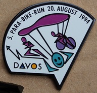 DAVOS - SUISSE - SCHWEIZ - SWITZERLAND - 5.PARA-BIKE-RUN 20 AUGUST 1994 - COURSE - VELO - CANTON DES GRISONS -   (ROUGE) - Wintersport