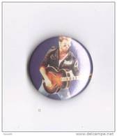 DIVERS  George Michael  " Badge " - Other Products