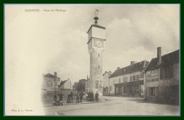 CPA Freneuse Place De L'Horloge Non écrite 1908 TB Dos 1900  Animée Boulangerie - Freneuse