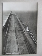 M08 Ansichtkaart Afsluitdijk Met Monument - 1956 - Den Oever (& Afsluitdijk)