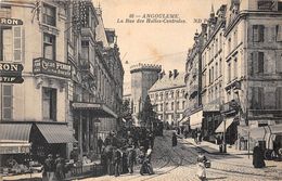 16-ANGOULEME- LA RUE DES HALLES-CENTRALES - Angouleme