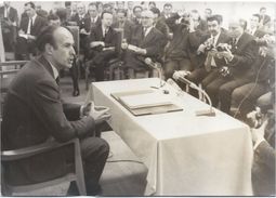 Photographie D'Agence/Conférence Presse Giscard D'Estaing,Ministre Economie Et Finance/Photo ADNP/ Lamy/1970    PHOTN264 - Berühmtheiten