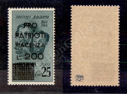 0418 1945 - 200 Lire Su 25 Cent Bandiera (Errani 99) Con L Piccolo - Gomma Integra - Cert. AG - Other & Unclassified