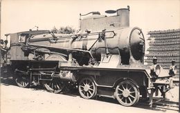 ¤¤  -  Carte-Photo Non Située D'une Locomotive En Gare  -  P.L.M.  -  Train , Chemin De Fer   -  ¤¤ - Equipment