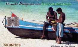 MADAGASCAR. MDG-27. Fishermen. (007) - Madagascar