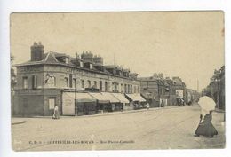 CPA - 76 - Animée -  Sotteville - Rouen - Rue Pierre Corneille - Sotteville Les Rouen