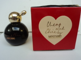 MOSCHINO " CHEAP AND CHIC" MINI  EDT 4,9 ML   LIRE ET VOIR!! - Miniatures Femmes (avec Boite)