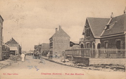 ( CPA 80 )   CHAULNES  /  Rue Des Moulins - - Chaulnes