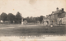 ( CPA 80 )   CHAULNES  /  Hôtel De Ville Et Grande Place - - Chaulnes