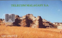 MADAGASCAR. MDG-09b. Isalo (reverse B). C65. (016) - Madagascar