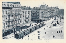 Valence - Place De La République Et Statue D'Emile Augier, Train - Edition Serre Père Et Fils - Carte N° 10 Non Circulée - Valence