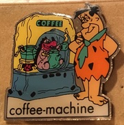 THE FLINTSTONES - LES PIERREAFEU - PIERRE A FEU - COFFE MACHINE - LA MACHINE A CAFES - FRED   -   (18) - Personnes Célèbres