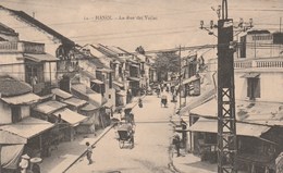 VIET-NAM       CPA  HANOÏ  LA RUE DES VOILES - Vietnam