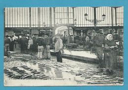 CPA 8 - Métier Marché La Criée à La Poissonnerie LES SABLES D'OLONNE 85 - Sables D'Olonne