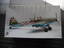 MAQUETTE AVION WW2 1/48 ACCURATE MINIATURES IL YUSHIN IL2-M3 STORMOVIK SOVIET #3407 Model Kit Plastique à Monter De 1997 - Airplanes