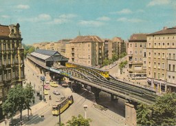 AK DDR 1965 Berlin Prenzlauer Berg U-Bahn + Strassenbahn U-Bahnhof Dimitroffstraße Wartburg Trabant Auto - Prenzlauer Berg