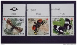 Finnland 1169/71 ++/mnh, Rotes Kreuz: Schmetterlinge - Nuevos