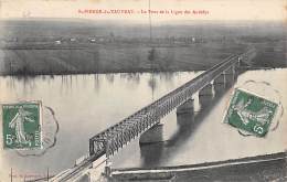 Saint Pierre Du Vauvray    27     Le Pont De La Ligne Des Andelys    (voir Scan) - Autres & Non Classés