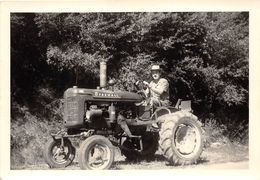 ¤¤   -  Cliché  -  Agriculture , Tracteur " FARMALL " Mc Cormick , Agriculteur  -  Voir Description  -  ¤¤ - Tracteurs